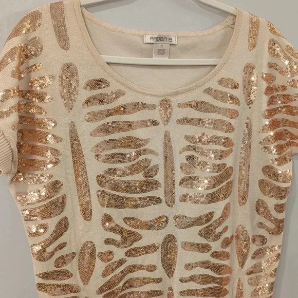 Arden B. Sequin Short Sleeve Sweater size‎ XS - Picture 2 of 8